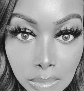 Lashes - HerWigLife
